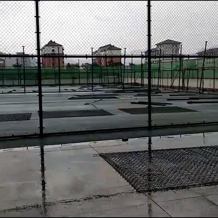 【领冠】网球场防风网护栏网 湖南娄底球场围网约34.00元,约30.00元,约25.00元